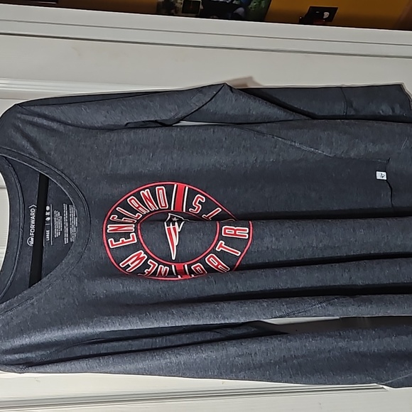 NFL NEW ENGLAND PATRIOTS LONG SLEEVE - Picture 1 of 3